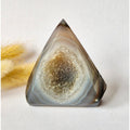 Achat-Druse in Diamantform, Stehender Edelsteinkristall (123 Gramm) - SchatzStein