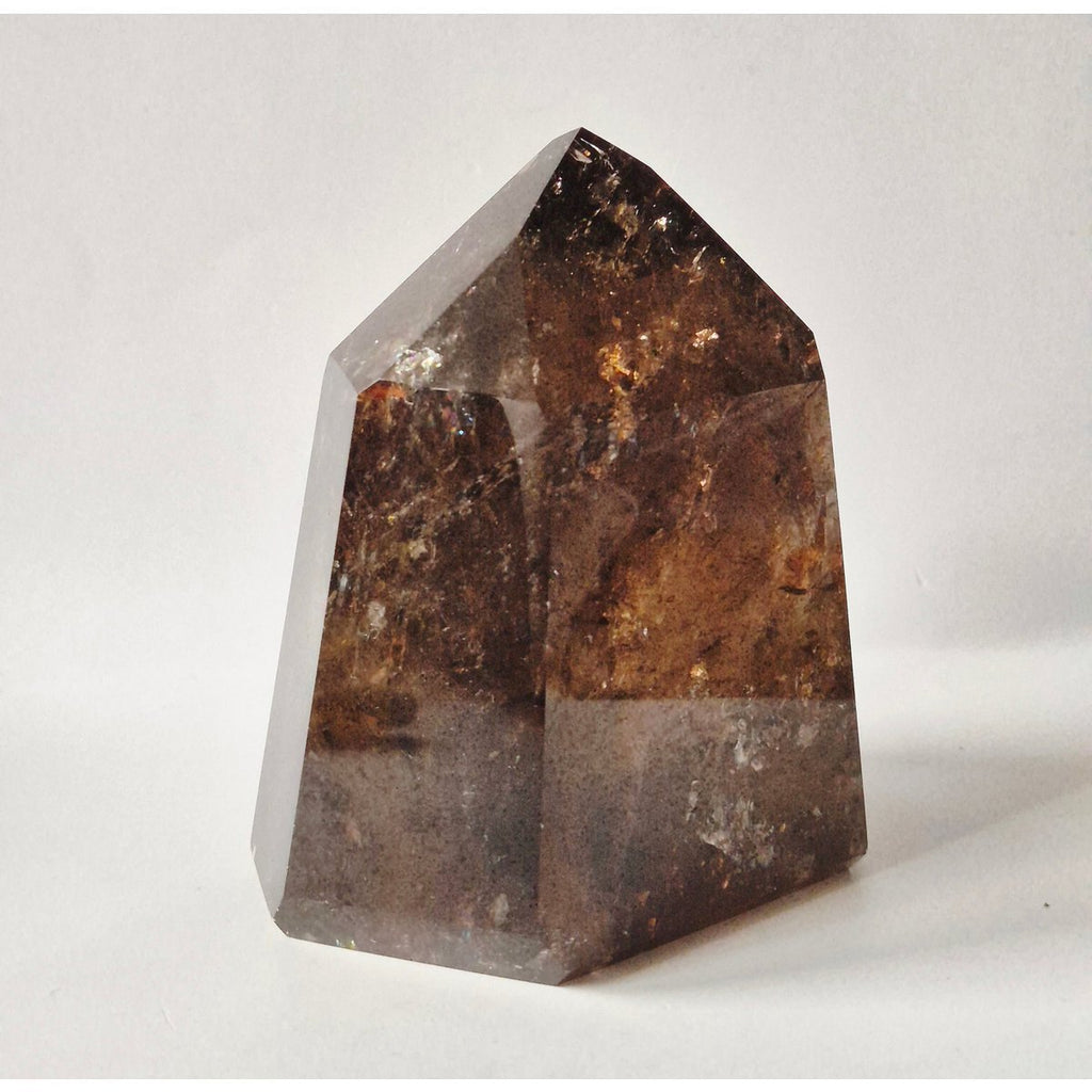 Rauchquarzturm 642 Gramm – Hochwertiger Rauchquarz mit tiefen Einschlüssen - SchatzStein