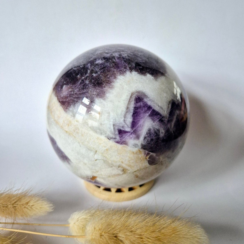 XL Amethyst Edelsteinkugel – 87 mm (918 g) | Spiritueller Edelstein für Frieden und Ausgeglichenheit - SchatzStein